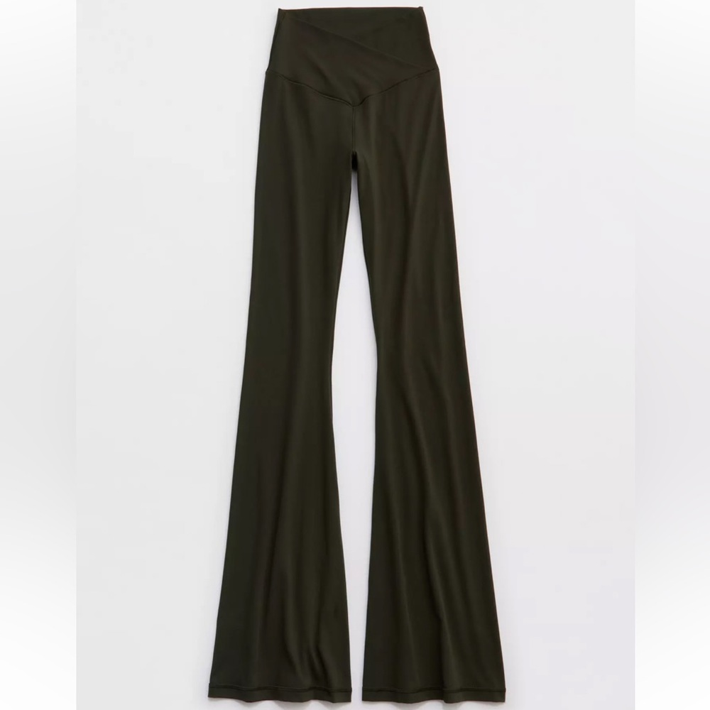 OFFLINE By Aerie Real Me High Waisted Crossover Flare Legging